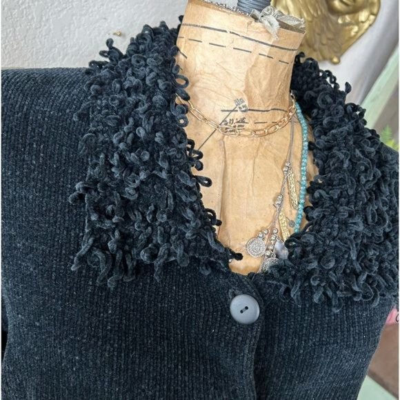 Carolina Colours Plus 90s Black Shag Cuff & Collar Cardigan Sweater sz 18/20 - Picture 3 of 11